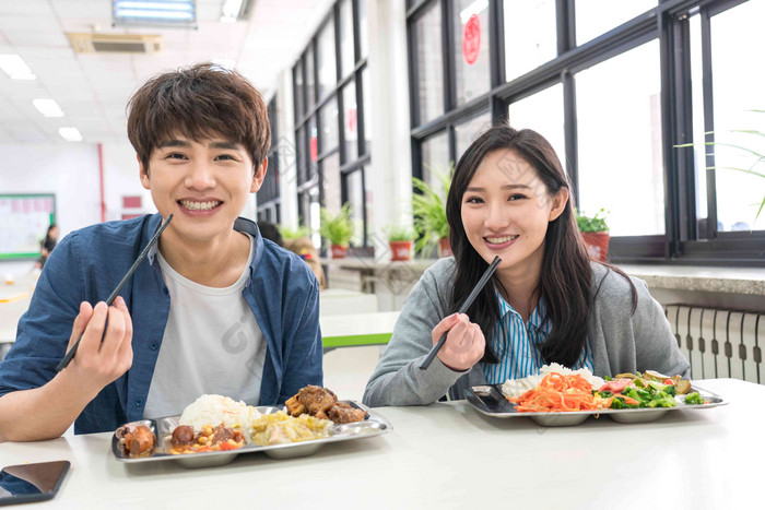 大学生在食堂里用餐彩色图片氛围照片食堂吃饭