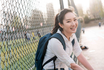 青年女大学生青年女人高清图片