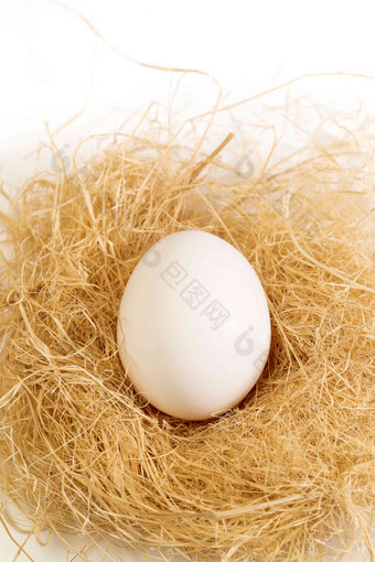 草窝里的鸡蛋