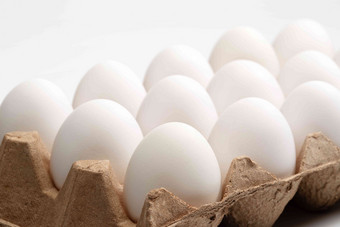 一盒白色的鸡蛋摄影清晰相片