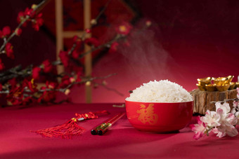 中国传统特色热腾腾的米饭充满的清晰摄影