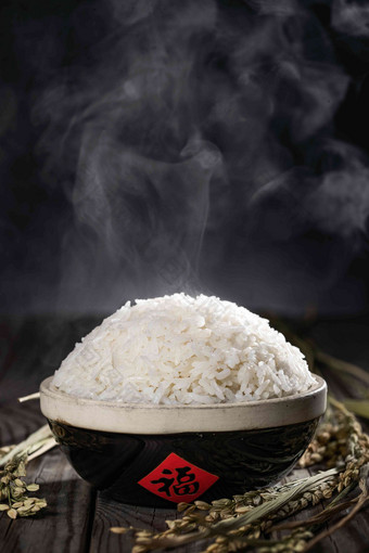 一碗热气腾腾的米饭传统文化清晰摄影图