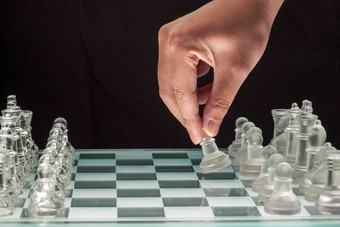 国际象棋概念传统文化黑色背景高清照片