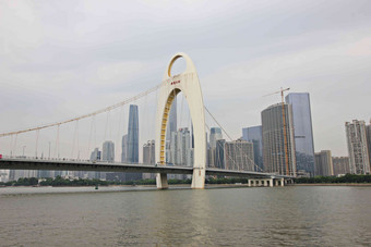 广州珠江新城旅行公路江水照片