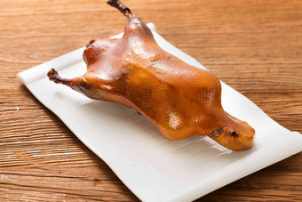 北京烤鸭装饰餐盘高清素材