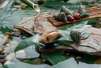 绿色传统节日食品高清摄影图