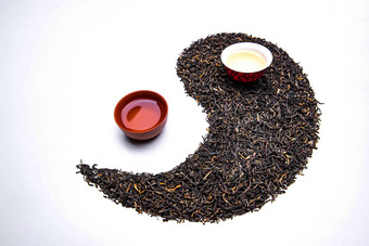茶叶和茶杯组成的<strong>太极</strong>图案传统文化氛围素材