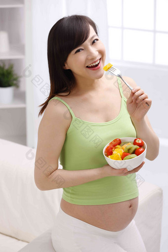 孕妇吃<strong>水果</strong>沙拉维生素高质量相片