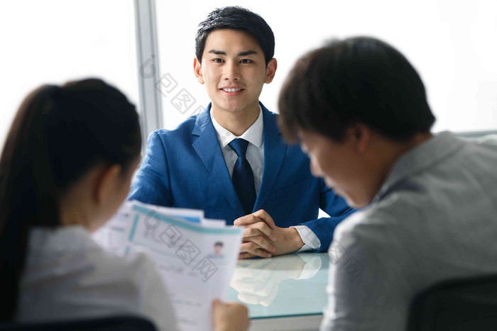 商务男女面试彩色图片合作照片