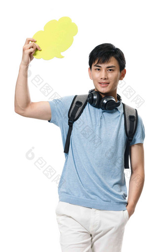 一个年轻的大学<strong>男生</strong>