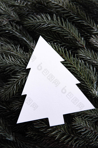 白色圣诞树纸高质量场景