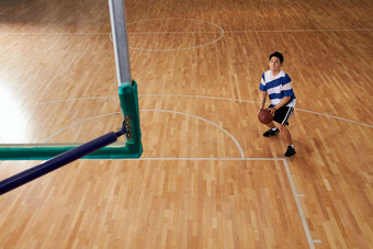 青年男人打篮球亚洲高端素材