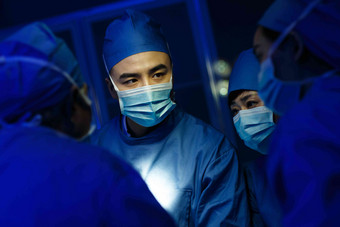 医务工作者在手术摄影清晰场景