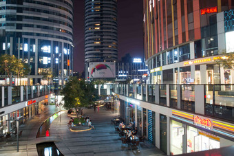 北京三里屯SOHO夜景地标建筑写实影相