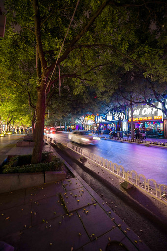 北京夜景三里屯路灯高端摄影图