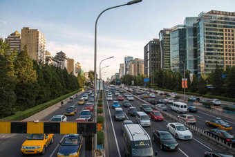 北京办公大楼东直门城市道路