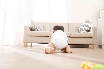 可爱宝宝宝宝中国沙发高端摄影图