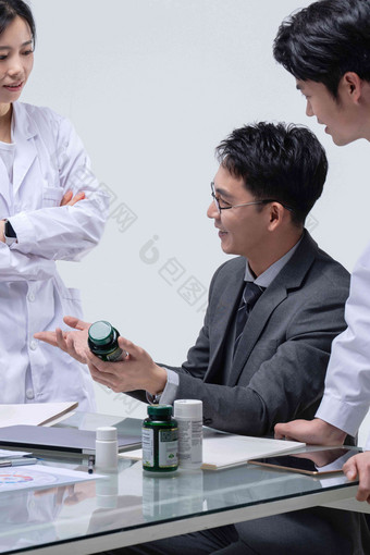 医药销售男人健康保健工作人员中国人高端素材