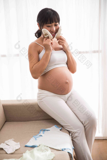 幸福的孕妇