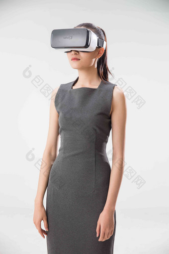 女人<strong>VR</strong>眼镜裙子健康生活方式高质量素材