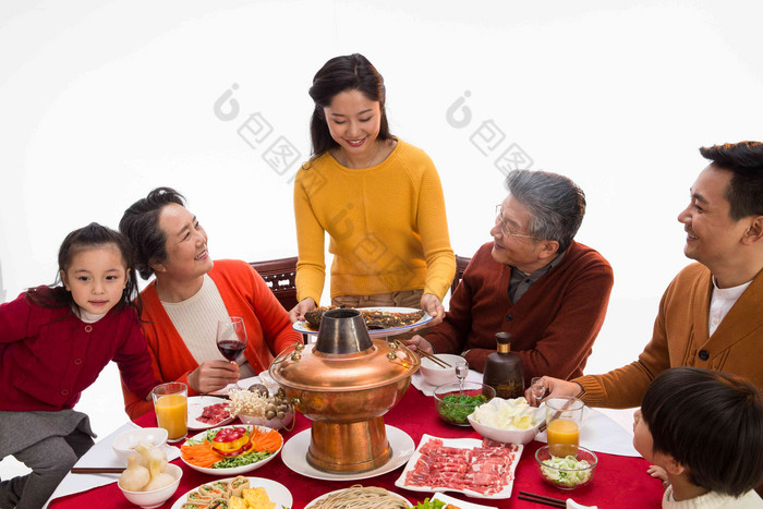 幸福家庭儿童孙女中年人写实场景过年团圆