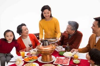 幸福家庭饮料饮食祖父写实场景