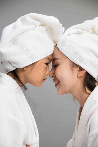母女快乐中国童年亲情高端图片