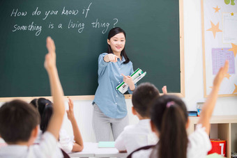 老师儿童女孩知识渴望