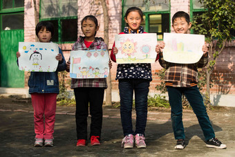 乡村小学里的小学生