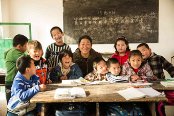 乡村女教师小学生女人休息东方人清晰素材