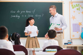 教师小学生梦想贡献学龄儿童