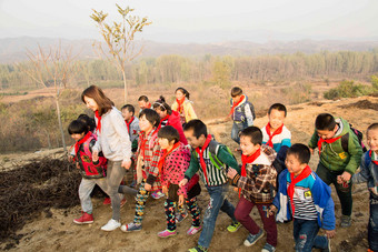 乡村女教师玩耍女人乡村6岁到7岁高质量拍摄