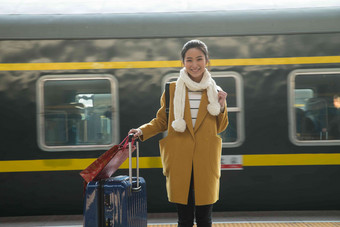 青年车站北京彩色图片仅女人高质量镜头