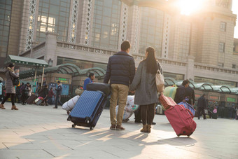 青年广场<strong>城市</strong>风光摄影旅行高端拍摄