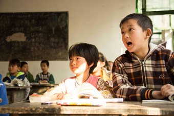 乡村学生男孩乐观中国人高质量摄影图