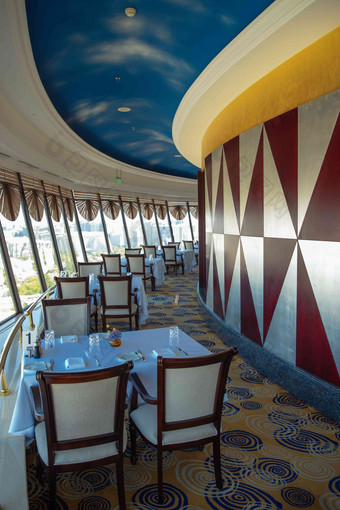 空中餐厅现代氛围摄影图