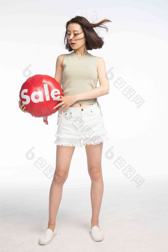 年轻女孩气球一个人成年人购物素材