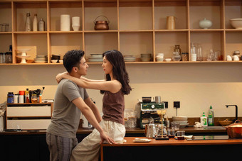青年<strong>咖啡</strong>情侣浪漫2多岁清晰摄影图
