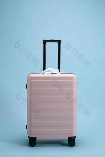 行李箱口罩卫生留白高端摄影图图片