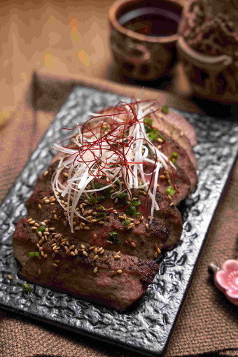 日式烧牛肉美食清晰场景