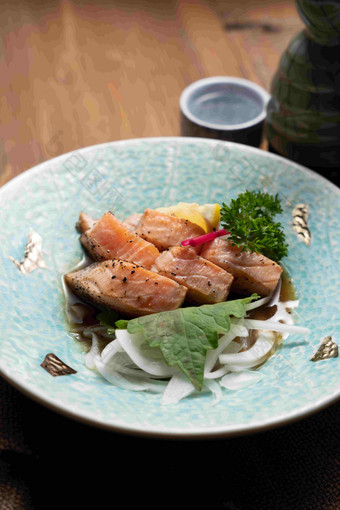 日式三文鱼切片食物高质量相片