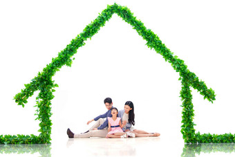 一家人绿房子独生子女家庭女人活力清晰素材