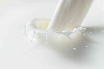 牛奶落下行动液体清晰摄影