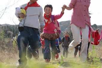 乡村老师和学生