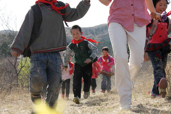 乡村老师和学生