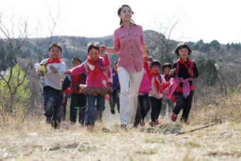 乡村老师和学生