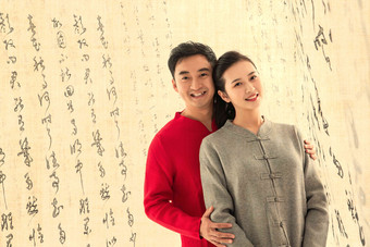 穿中式服装的青年伴侣男人氛围图片