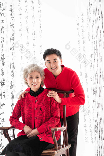 幸福母子庆祝<strong>新年</strong>幸福高端图片