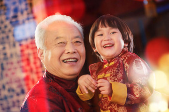 快乐的祖孙俩庆贺新年健康的高质量拍摄