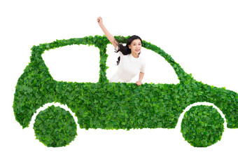 青年商务女士驾驶绿色环保汽车出行中国人高清摄影